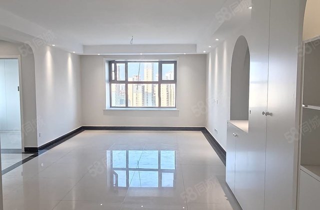 188.8房公园附近中央帝景新房四室！送车位！送储藏室！