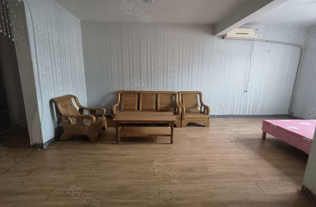 区妇幼 香江 电梯洋房 3室 水城雅居 领郡城城市   万达