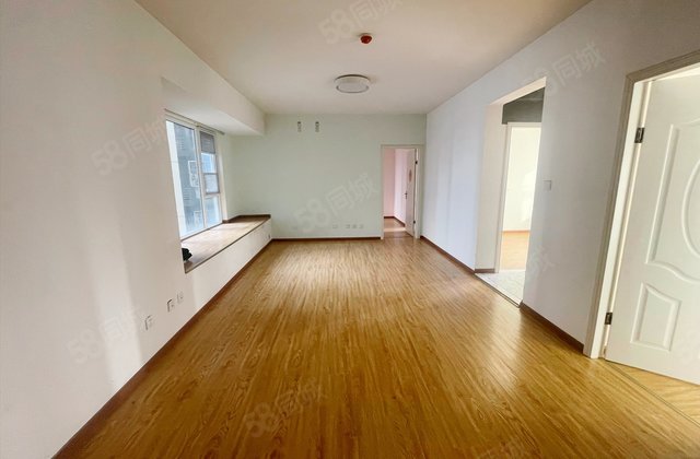 卓锦万黛3室2厅92.68㎡132万二手房图片