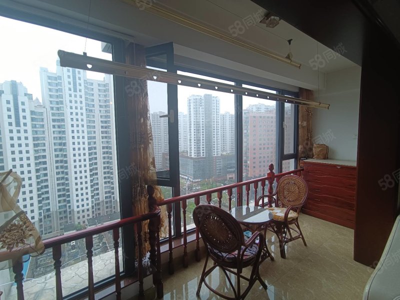 东环鑫域国际电梯房大四居落地窗三阳台南北通透全阳面连城别苑