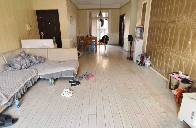 花样年别样城3室2厅135.67㎡84万二手房图片