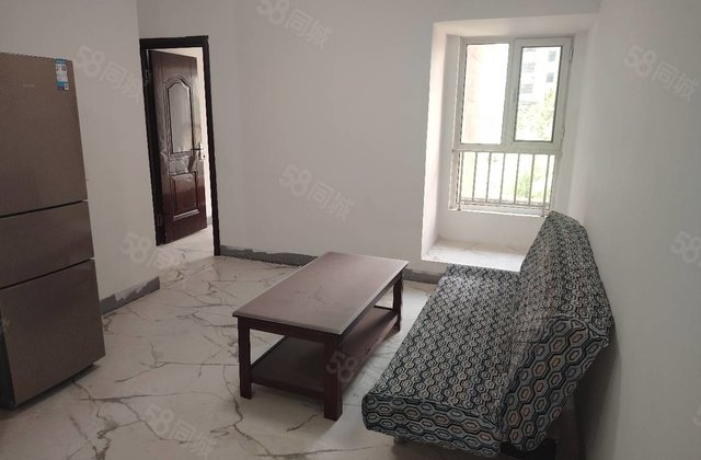 刚需 孝敬老人 6萬入住 电梯三楼两居室 带储藏室