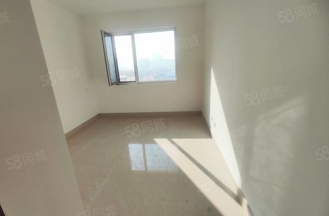 裕尧城府王卷帽 南北通透 正规商品房 交通便利 精装好房