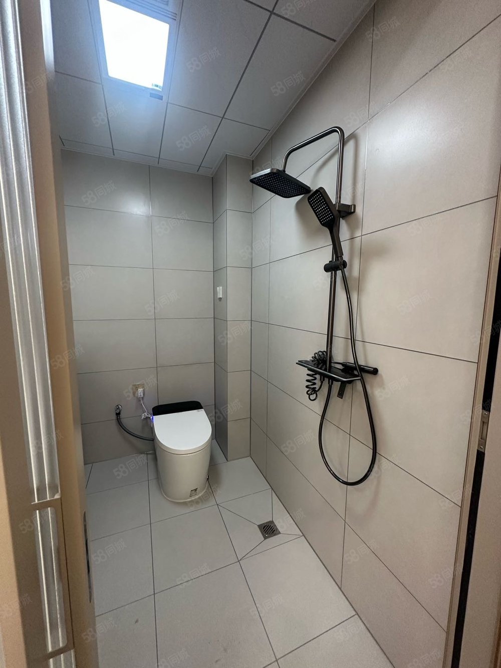 青湖铭城2室2厅1卫84㎡南北35万