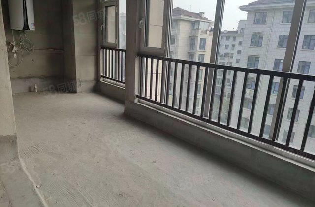 世纪尚院4室2厅134㎡75万二手房图片