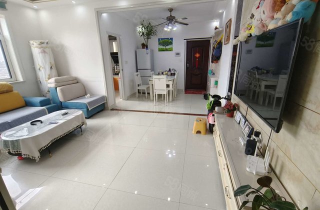 单价8开头金柱海德公园 商业配套齐全 密度低 电梯房 小三房