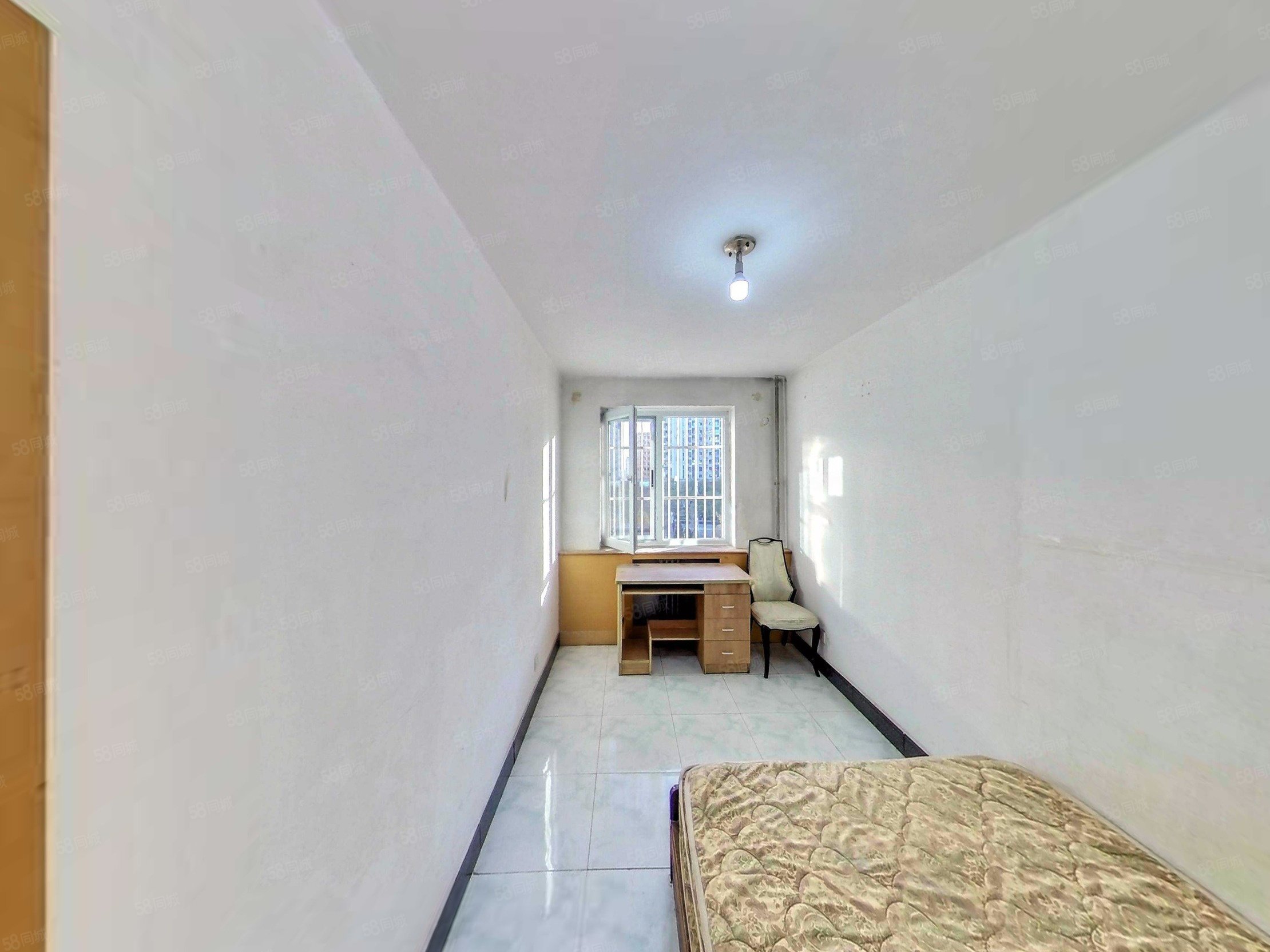 信園2室1廳1衛(wèi)79.76㎡南北159萬