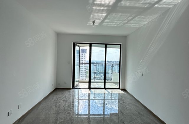 民生海通城市芳华 精装好房 带电梯 南北通透