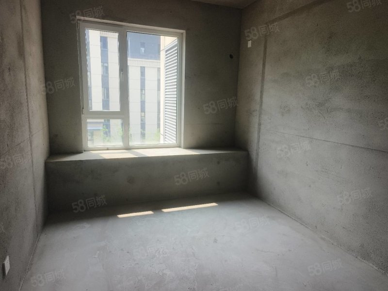 【10图】中金樾府 电梯洋房124平 三室两厅两卫 宽客厅,中金公元启城