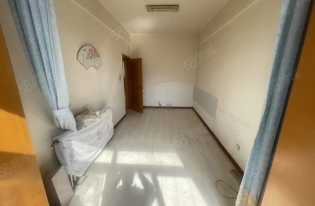 军苑新村2室1厅66㎡28万二手房图片