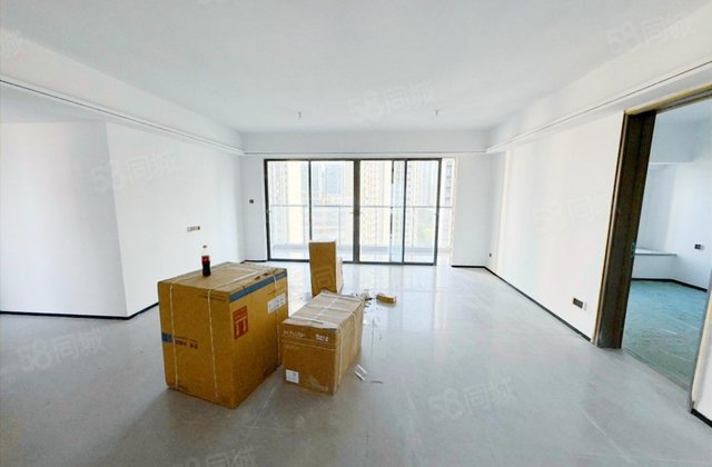 保利和颂4室2厅143.52㎡195万二手房图片