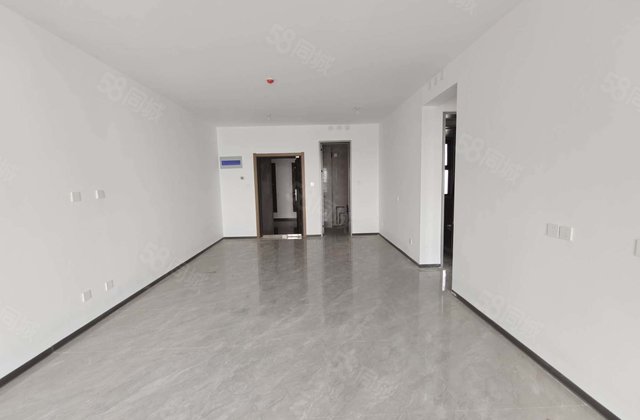 急售康盛园新房现房，122平三室两厅两卫，