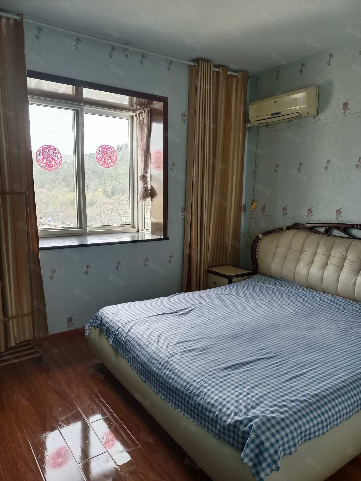 龙腾花园2室2厅1卫105㎡东46.8万