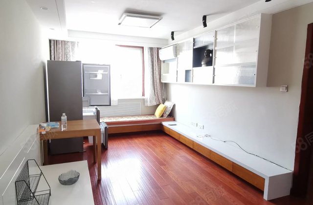 东昌中学，北顺，三中，市医院家属院精装大两居拎包入住