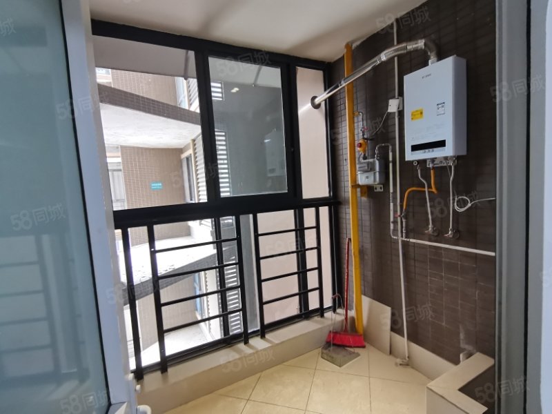 全临湖 性价比超高万兴魅力城三期湖景湾精装未住,湖景湾-德阳58同城