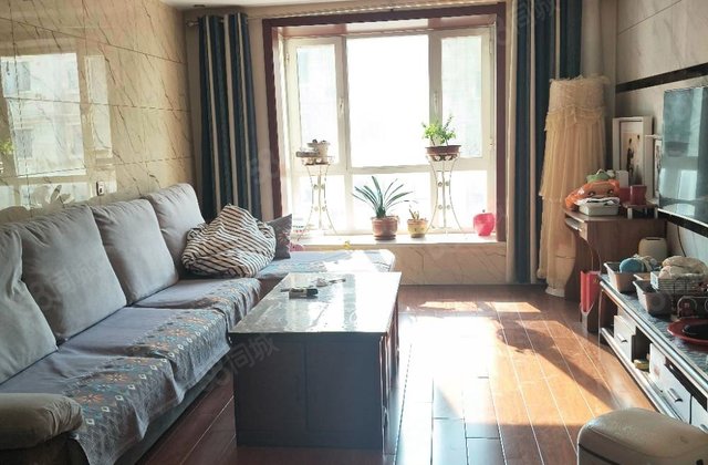 水岸华庭(C区)3室2厅129㎡102万二手房图片