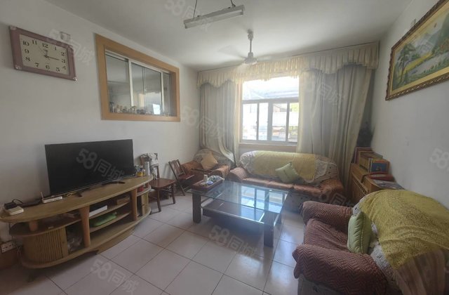 公安小区 好楼层 边户正规三室 乐园实验 眼科医院免大税