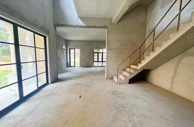 中信山语湖(别墅)4室2厅289.46㎡360万二手房图片