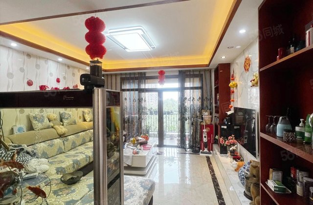 英郦庄园3室2厅127.22㎡115万二手房图片