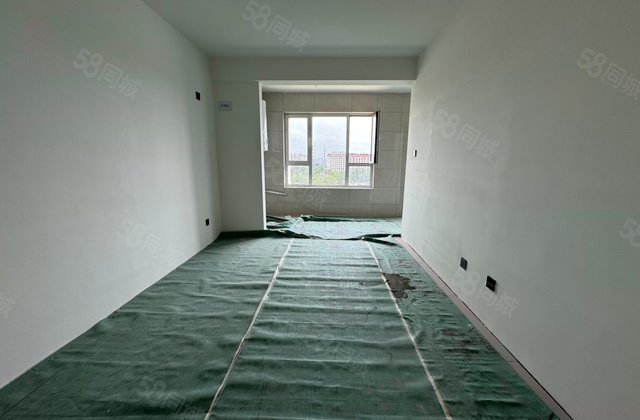 君和君泰4室2厅166㎡136万二手房图片