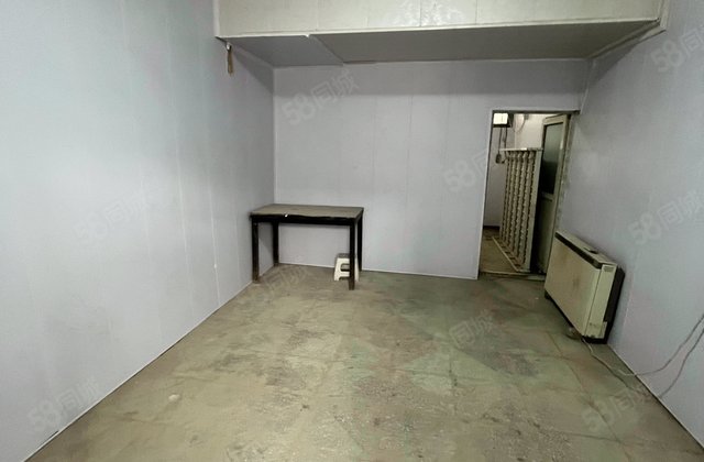 华严路胡同平房小区1室0厅32.3㎡340万二手房图片