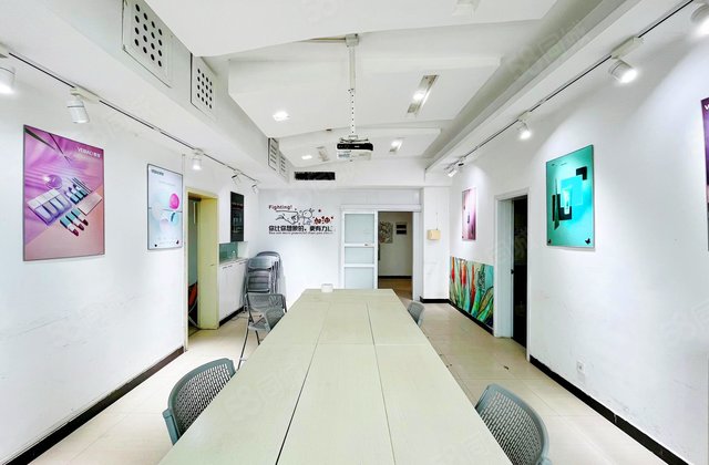 裕鸿花园5室2厅285㎡228万二手房图片