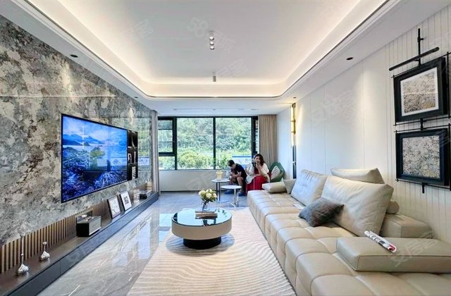 融创玖樾台邸3室2厅120.48㎡240万二手房图片