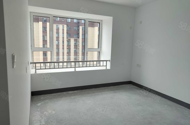 清风和庐4室2厅2卫高层电梯观景房送车位送地下室