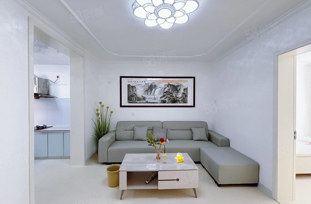 东昌湖边 乐园  对过 一楼带院 精装修，看房随时