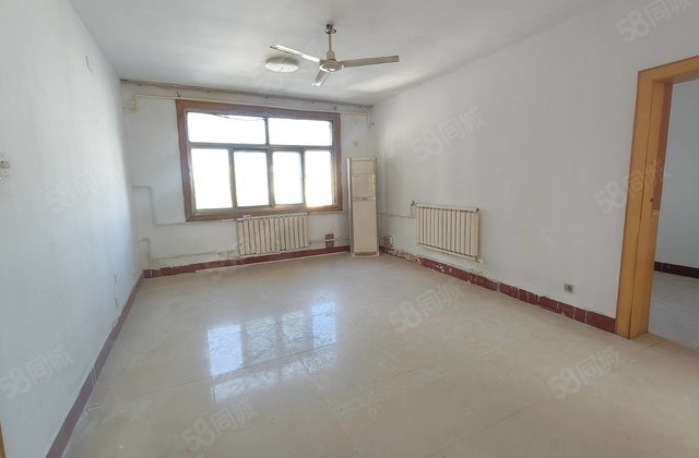 急售！东昌中学！客车厂南邻！单价5千多！三室朝阳！正泓新天地