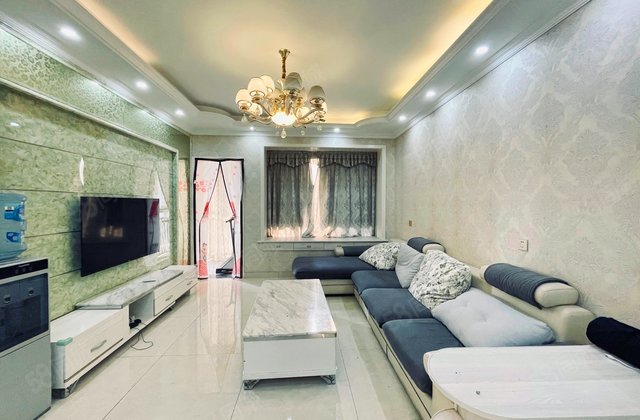 远大中央公园3室2厅100.14㎡140万二手房图片