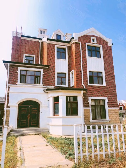 世外桃苑(三期)7室2廳3衛(wèi)366㎡南北400萬