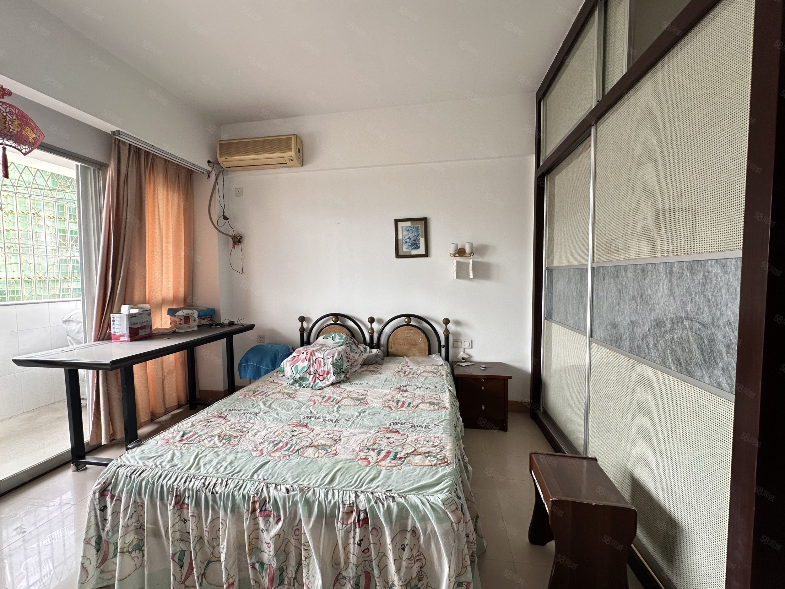 彩虹花园3室2厅2卫147㎡南北68万