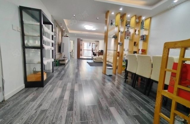 万国宫馆(二期)3室2厅140.29㎡106万二手房图片