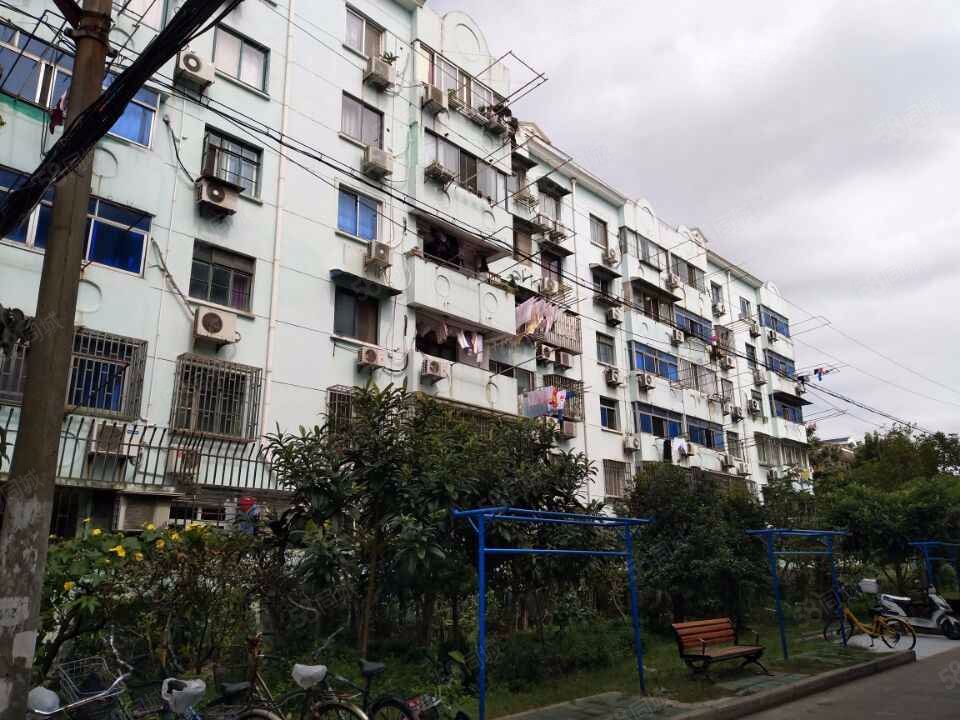 金杨新村四街坊