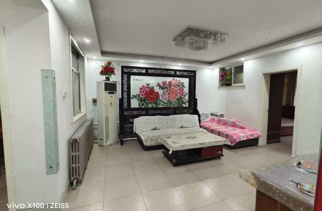 阳光      多层一楼三室83万，免大税可按揭