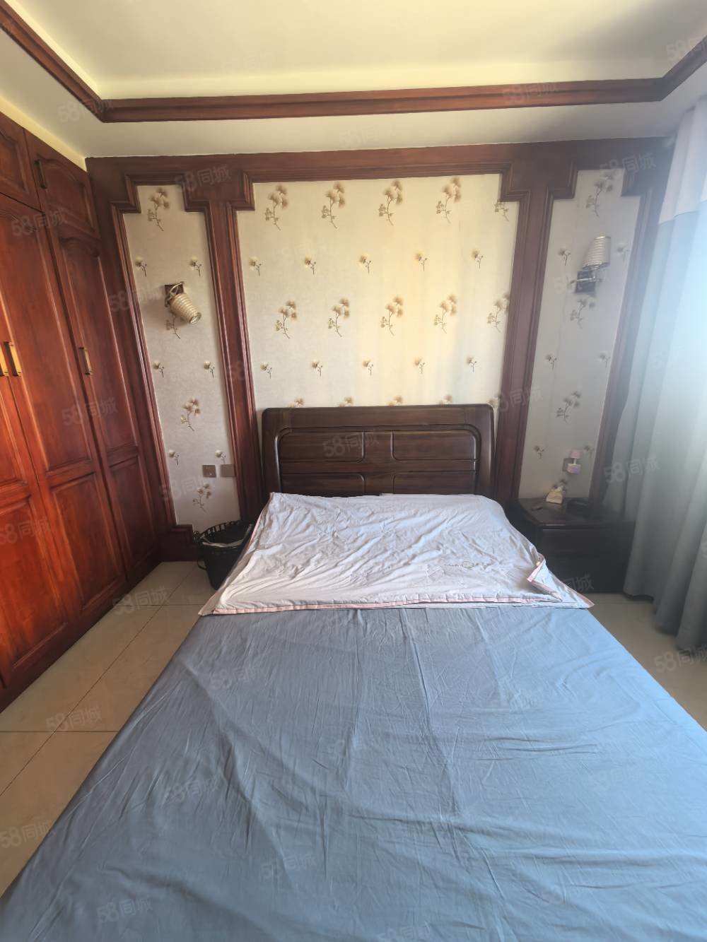 青湖铭城3室2厅2卫150㎡南北65万