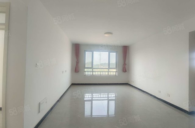 颐中外国语 民生边户 四室两厅两卫 中间楼层 随时看房诚心卖