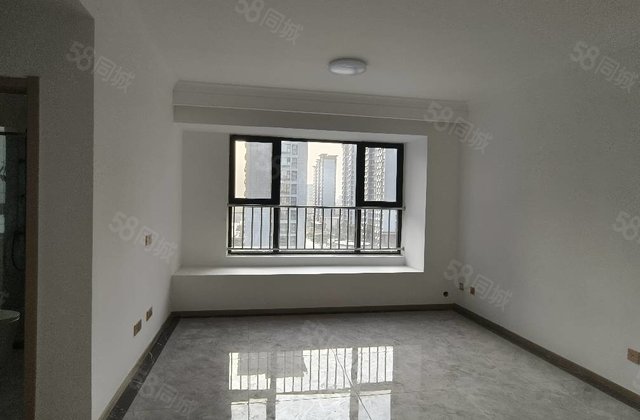 泰和园，走一手，可贷款，三室两厅，送车位，看房方便