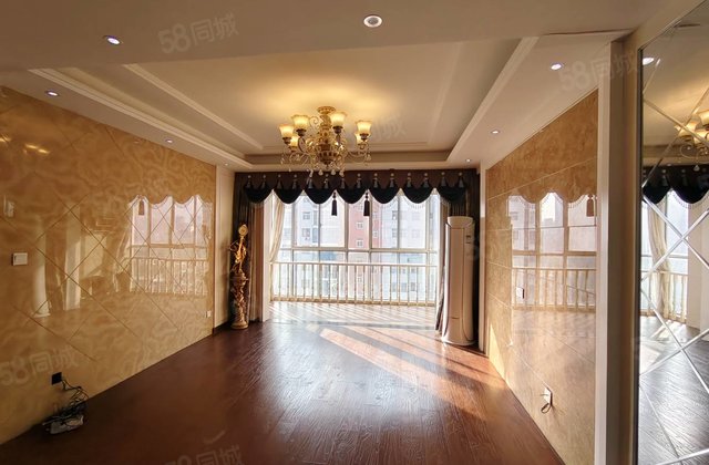 海之畔左岸春天3室2厅158㎡62万二手房图片