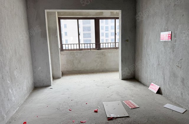 壶山学苑3室2厅102.11㎡90万二手房图片