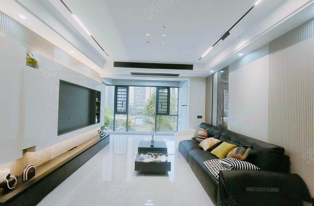 智城府4室2厅148㎡74.8万二手房图片