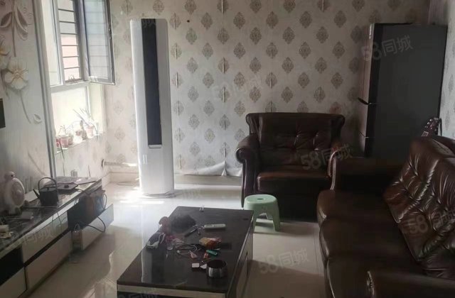 御景王宅2室2厅1卫好楼层高性价比带地下室诚心出售