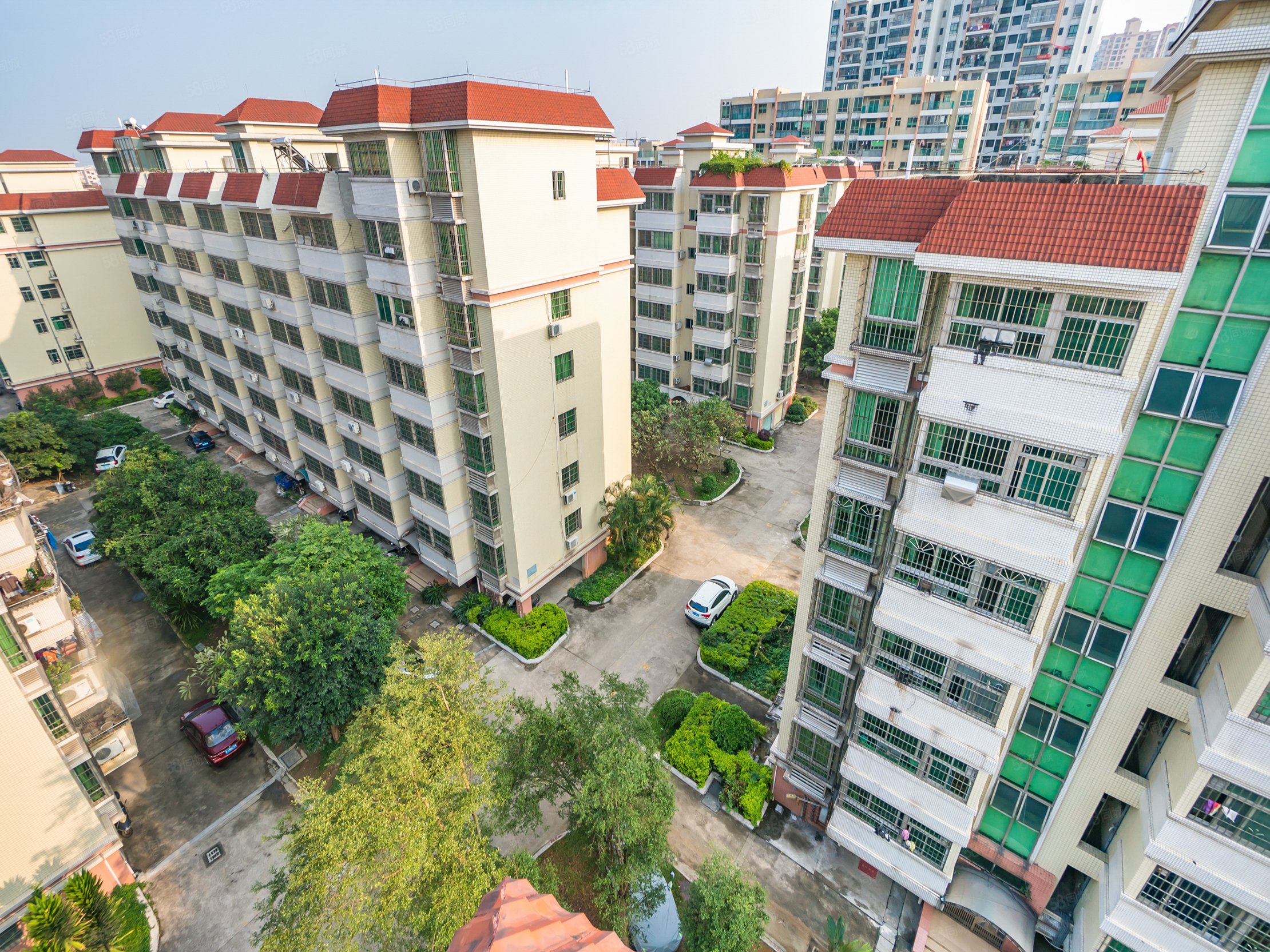 买房8折手期2w银泉花园大3房家私齐全健步低层看房方便