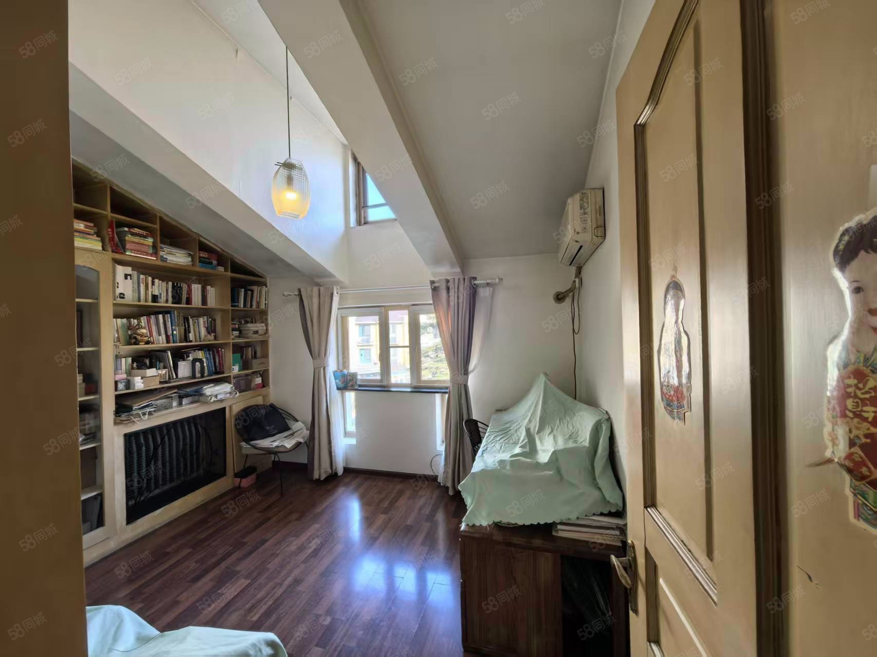 大雄城市花園(別墅)5室2廳3衛(wèi)206㎡南北1099萬