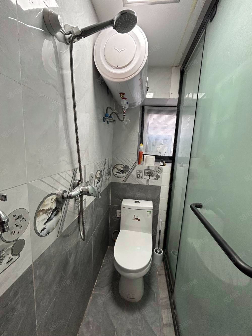 菊兒胡同小區(qū)1室1廳1衛(wèi)14㎡南北180萬