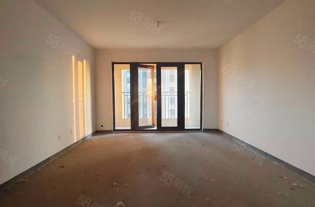 潍坊绿地城4室2厅148.31㎡93万二手房图片