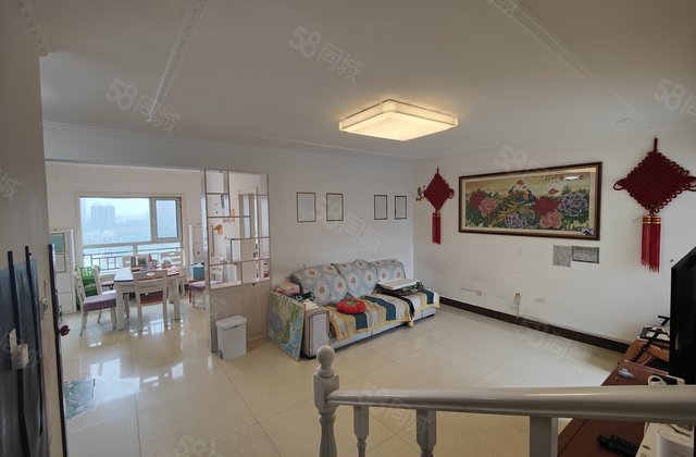 建设路花园路亿丰超市阿卡二期 带车位储藏室 好楼层 诚心出售