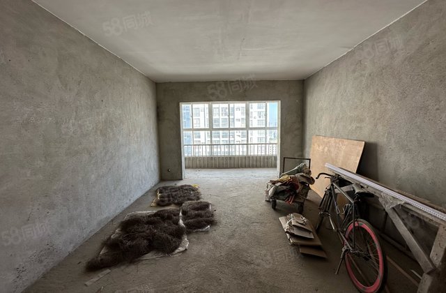 西山安置小区4室2厅135.7㎡42.8万二手房图片