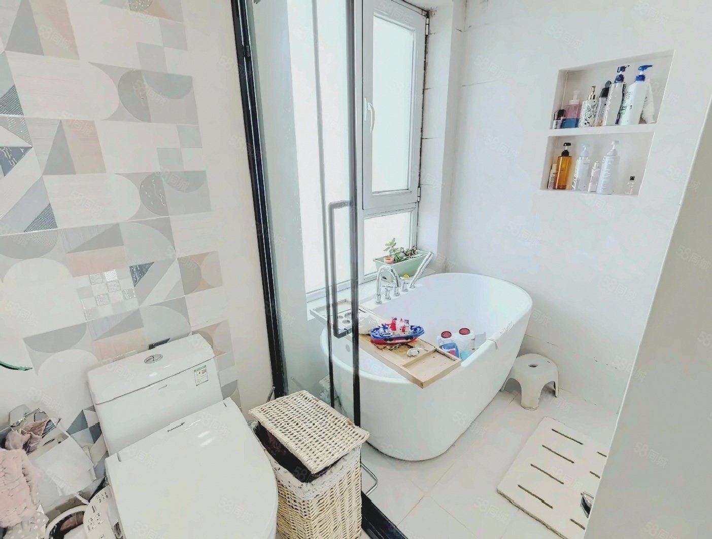 楓露皇苑6室3廳1衛(wèi)243.1㎡南北1410萬(wàn)